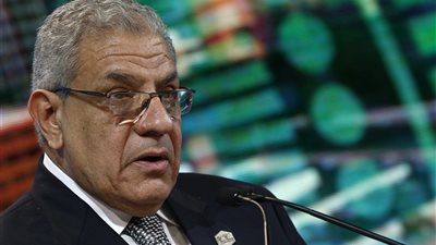 «محلب» يلتقي عددًا من رجال الأعمال خلال زيارته إلى نيجيريا