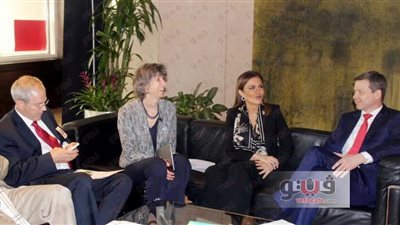 سحر نصر في جلسة «الأرض 2030»: نوفر حوافز للمستثمرين لإقامة مشروعاتهم