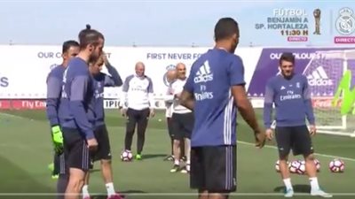 بالفيديو.. ريـال مدريد يخوض مرانه الأخير قبل موقعة الكلاسيكو