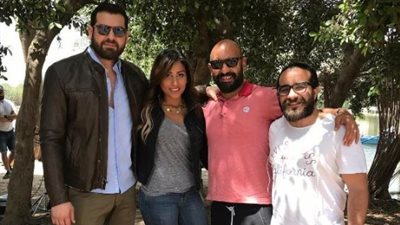 أول صورة لدينا الشربيني بعد رجوعها من دبي مع عمرو دياب