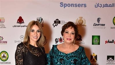 لبلبة ولوسي ووفاء عامر أول الحضور في حفل ختام الإسكندرية السينمائي (صور)