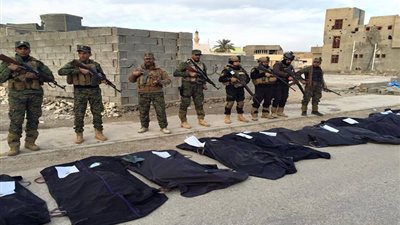 القوات العراقية تعثر على ١٠ جثامين لمدنيين أعدمهم 