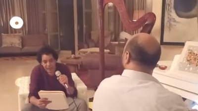 محمد منير يكشف عن كوبليه جديد من 