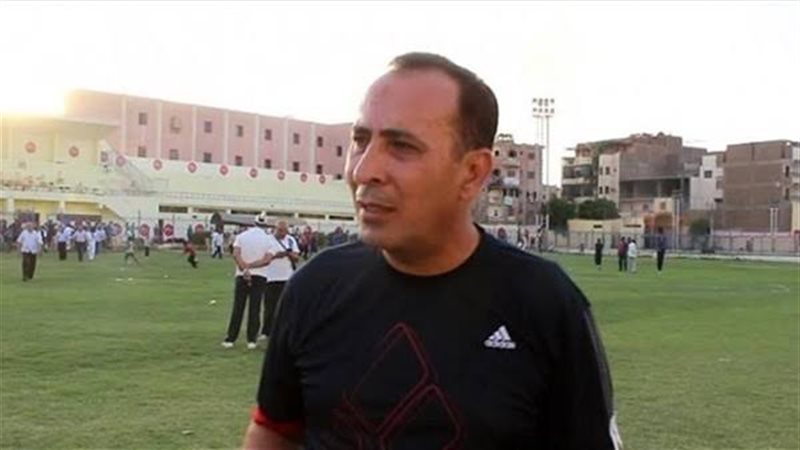 عصام مرعي مدرب الفريق