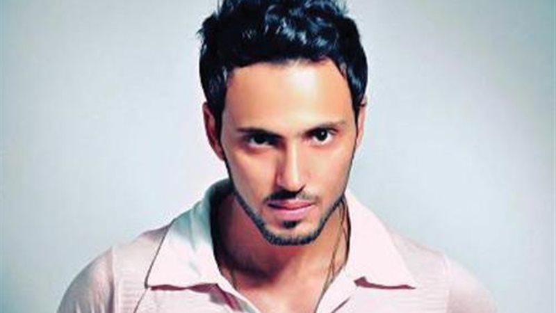 المطرب شريف عبدالمنعم