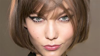 طريقة وضع «الآي لاينر» وفقا لشكل عينيك