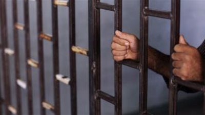 الحبس عاما لمندوب مشتريات بتهمة الاختلاس