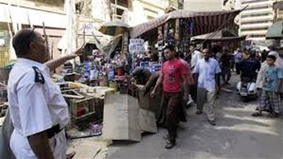 شرطة النقل تضبط 249 بائعا متجولا و183 محكوما عليه