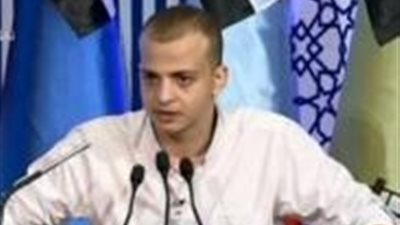 بطل الصاعقة أحمد فوزي: فقدت ساقي في معركة استمرت 12 ساعة (فيديو)