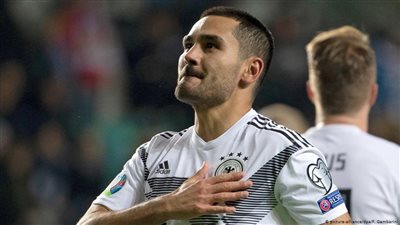 آثار سلبية للهجوم التركي على أداء لاعبين من المانشافت