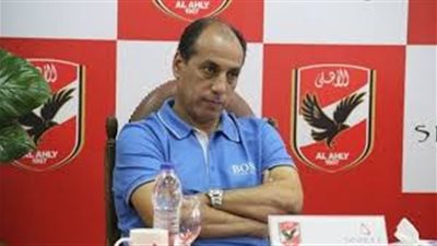 نجوم الرياضة يشيعون جنازة والدة علاء عبد الصادق