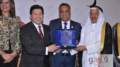بالصور.. تكريم هاني شاكر وحسن شحاتة بحفل تدشين «خليجيون في حب مصر»