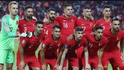 ضغوط من سياسيين فرنسيين لإلغاء مباراة تركيا بتصفيات اليورو