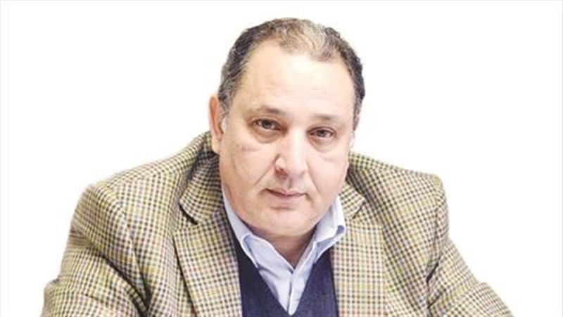 أحمد شكرى رئيس قطاع
