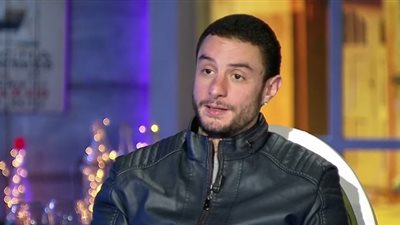 بالفيديو.. أحمد الفيشاوي: من كتر ما حبيت مش فاكر هما كام واحدة