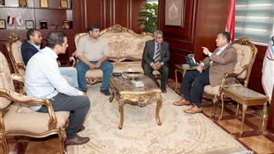 محافظ بني سويف لأعضاء نقابة الأطباء: الرئيس يتابع المنظومة الصحية