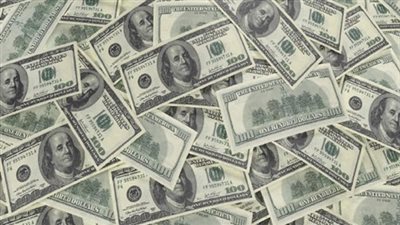 اليورو يرتفع 3 قروش أمام الجنيه.. والدولار يسجل 688 قرشًا