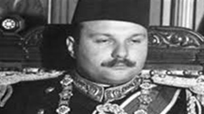 فاروق يحضر حفل زواج أمير موناكو بأرطال نياشين