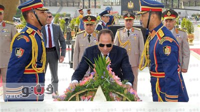 السيسي يضع إكليل زهور على نصب الجندي المجهول قبل مغادرته للسعودية