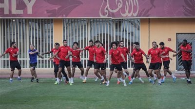لاعبو الأهلي الدوليون ينتظمون في مران الفريق اليوم