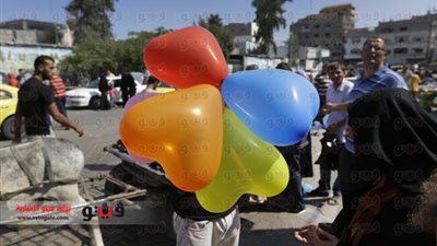 بالصور.. الصحف العالمية ترصد احتفال المسلمين بعيد الفطر