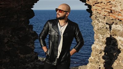 عبد الحفيظ الدوزي يؤجل طرح الفيديو كليب الجديد تضامنا مع الشعب اللبناني