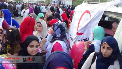 بالصور.. الهلال الأحمر يشارك أهالي بورسعيد فرحتهم بالعيد