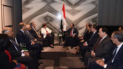 في مستهل زيارته لواشنطن.. رئيس الوزراء يلتقي المدير العام لصندوق النقد الدولي.. مدبولي ينقل رسالة الرئيس: نتطلع لاستمرار التعاون الفترة المقبلة.. وكريستالينا: أبهرني حجم التزام القيادة السياسية في مصر