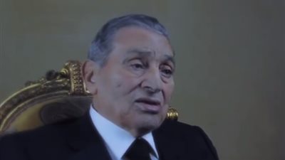 مبارك يستعيد ذكريات نصر أكتوبر.. يكشف سر غضب السادات من سعد الشاذلي.. يؤكد: تدمير