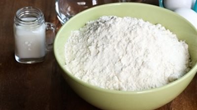 «المواد الغذائية»: 13 جنيها لكيلو اللبن.. وزيادة 150 جنيها لطن الدقيق