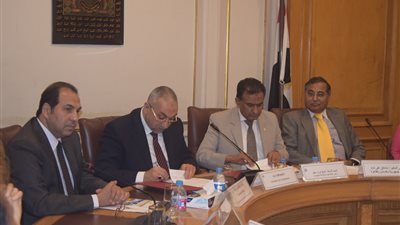 «تجارية جوجرات» تدعو غرفة القاهرة للمشاركة في معرض باكستان السنوي