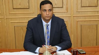 سكرتير المنوفية يعقد اجتماع منح وزارة الاستثمار لتمويل المشروعات