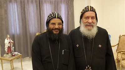 الأنبا شاروبيم يهنئ أسقف البحر الأحمر الجديد بنوال الأسقفية (صور)