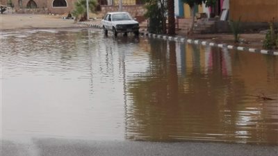 هطول أمطار غزيرة على أسوان.. والمحافظة تستنفر أجهزتها تحسبا للسيول