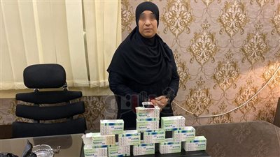 ضبط ربة منزل بحوزتها 1299 قرصا مخدرا بالشرابية