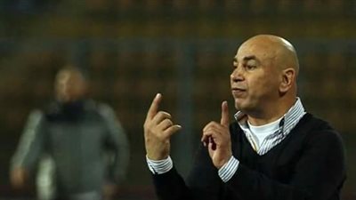 حسام حسن يطالب لاعبي المصري بالجدية والحذر في لقاء الحرس