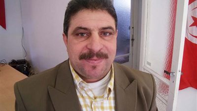 تحقيقات مع نائب تونسي بتهمة ممارسة العادة السرية داخل سيارته