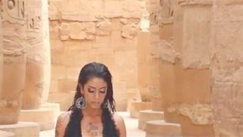 قبل تصوير فيلم إباحي