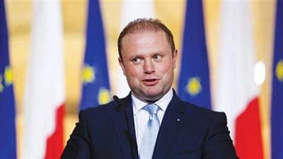 الآلاف يتظاهرون للمطالبة باستقالة رئيس وزراء مالطا