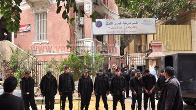 بالصور.. إغلاق قسم شرطة قصر النيل