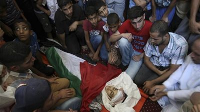 استشهاد 5 فلسطينيين من عائلة واحدة بـ «رفح»