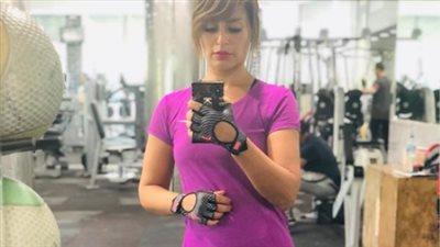 منة فضالي تنشر صورتها في الجيم