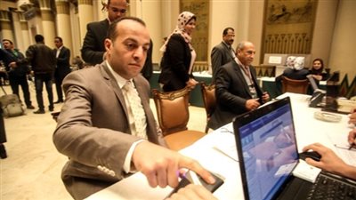 «برلماني» يهاجم وكيل وزارة الصحة بالشرقية: «بيذل المواطنين»