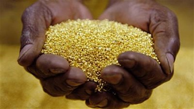 مطار القاهرة يستقبل شحنة ذهب خام من منجم السكري تمهيدا لنقلها إلى كندا