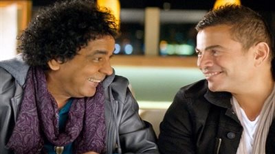 عمرو دياب لـ«الكينج» بعد العملية: بإذن الله ترجع لجمهورك بالسلامة