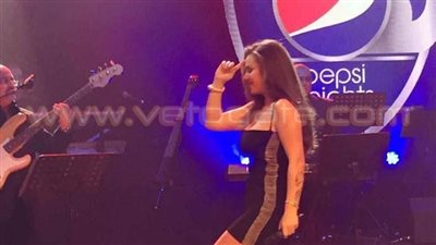 بالصور.. نيكول سابا تشعل حفل «بيبسي» في دبي