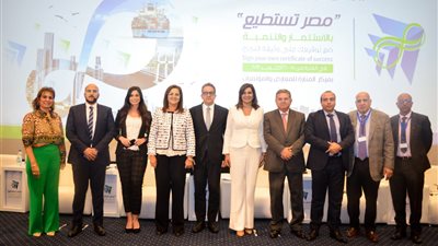 وزير الآثار: 