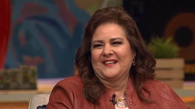 ميرفت أمين ودلال عبد العزيز ضيفتا 