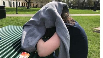 أغرب تصرفات الأبناء خلال رحلات وسط الطبيعة (صور)