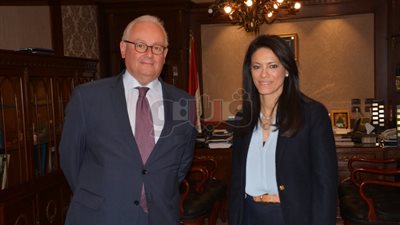 وزيرة السياحة تستقبل السفير الإيطالي بالقاهرة